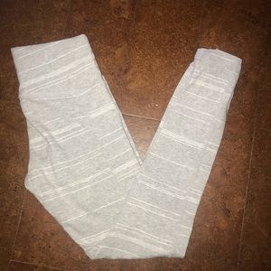 Athleta XS Gray & white striped leggings EUC